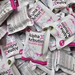 VENUS WHITE ALPHA ARBUTIN COLLAGEN SOAP